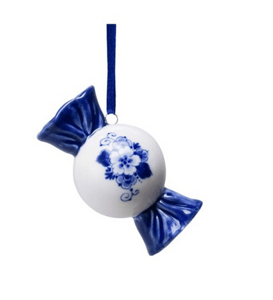 Kerstversiering rond blauw snoepje