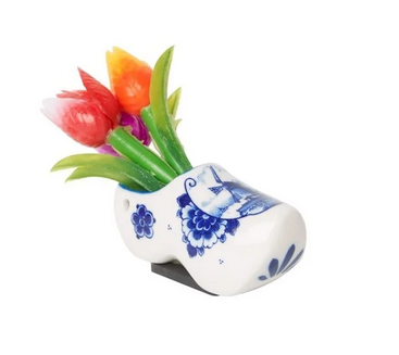 Magnet Ceramic Shoe with Tulips